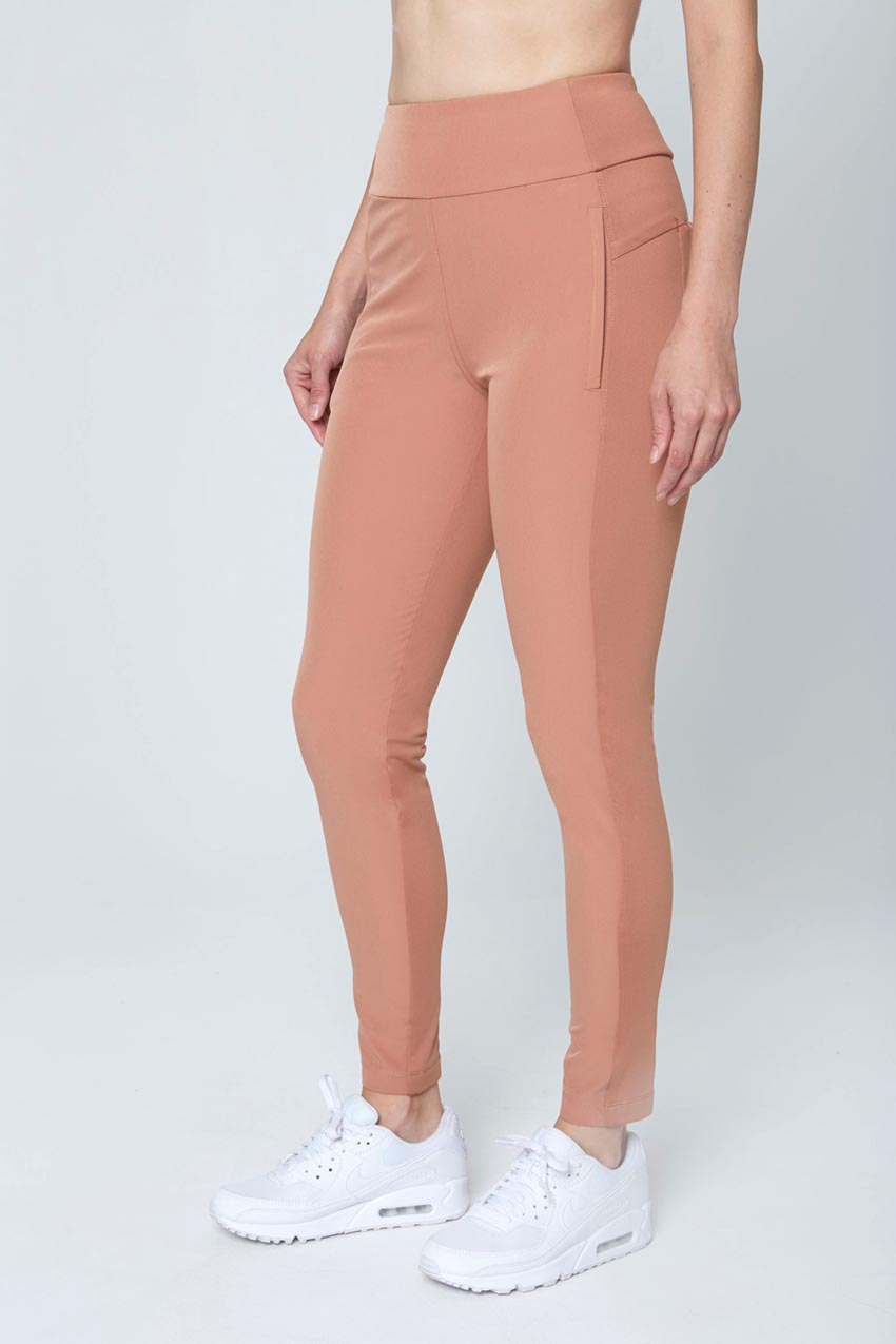 Mondetta Women's Hybrid Jogger in Mocha Mousse