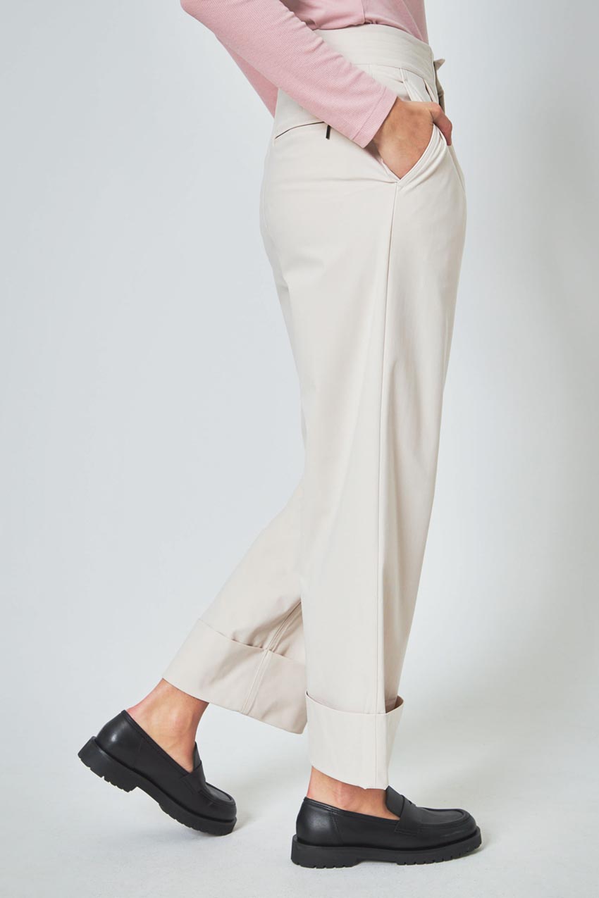 Limitless High-Rise Wide Leg Pleated Pant