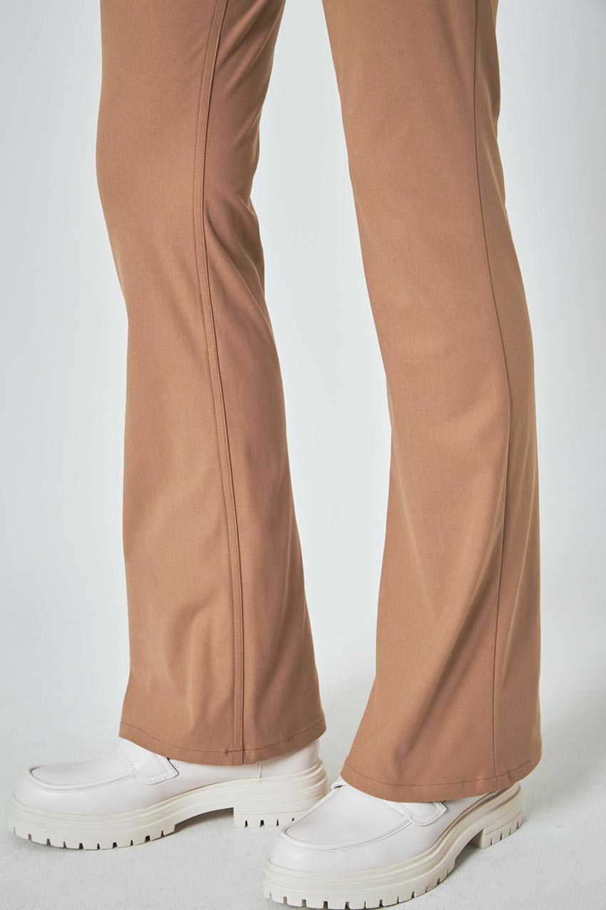 Limitless Mid-Rise Boot Cut Pant