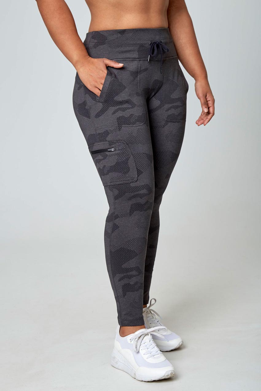 Mondetta Camo Jacquard Cold Gear Legging  in Black Combo