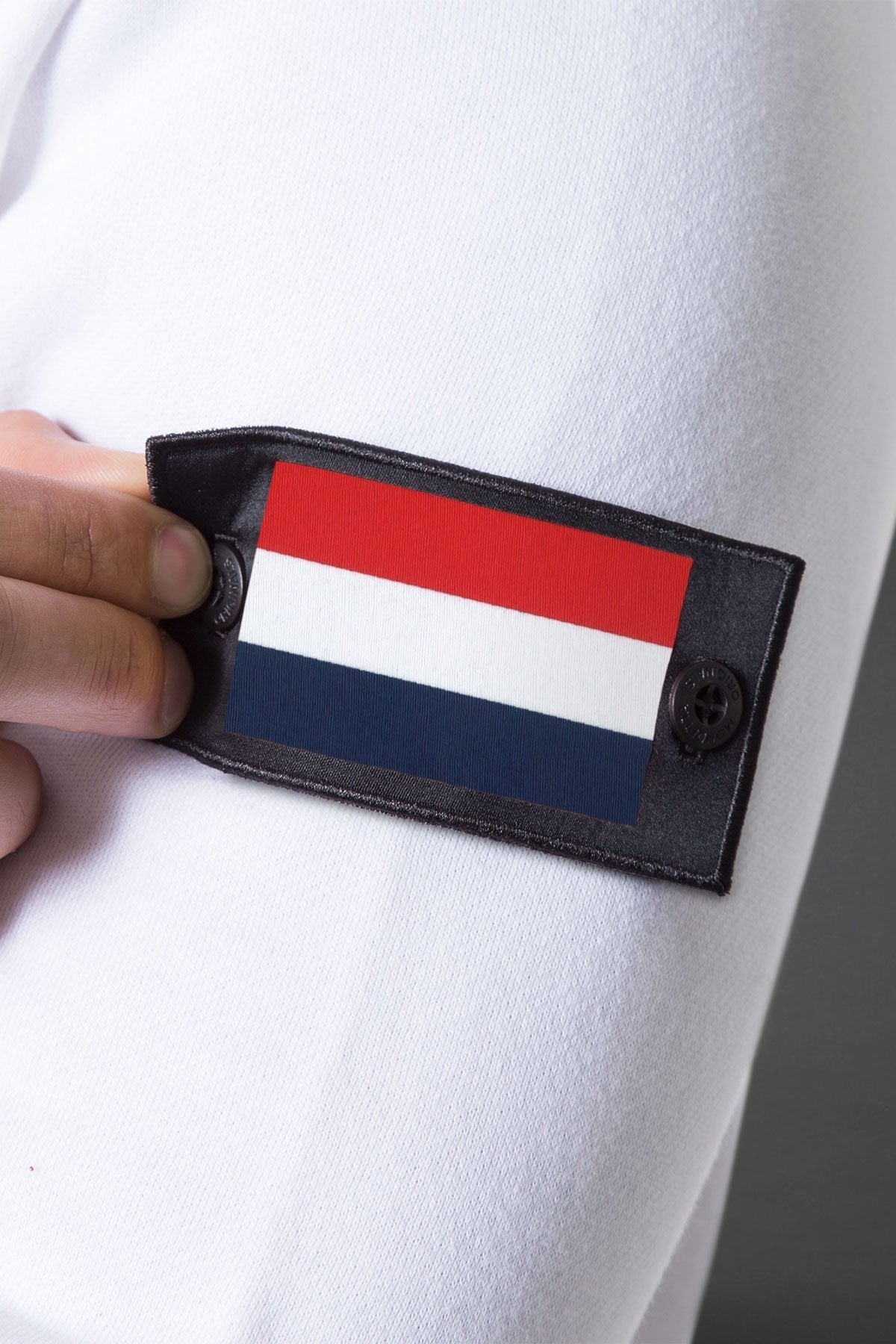 Mondetta Originals retro streetwear Netherlands country patch